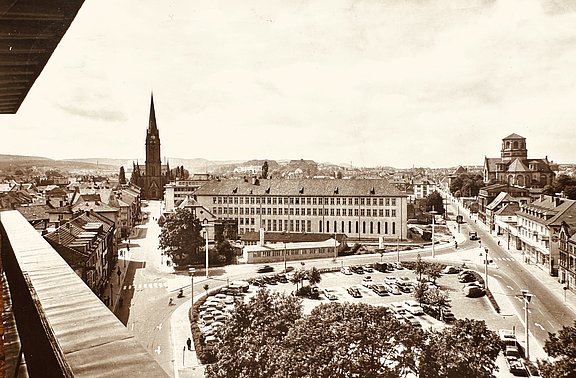 Apostelkirche_und_Marienkirche__Nachkriegszeit_1_.jpg 